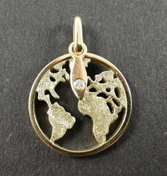 VIVA Anhänger Gelbgold 9 kt - World Map - 1,63 gr. - mit Brillant 0,01 ct w/si